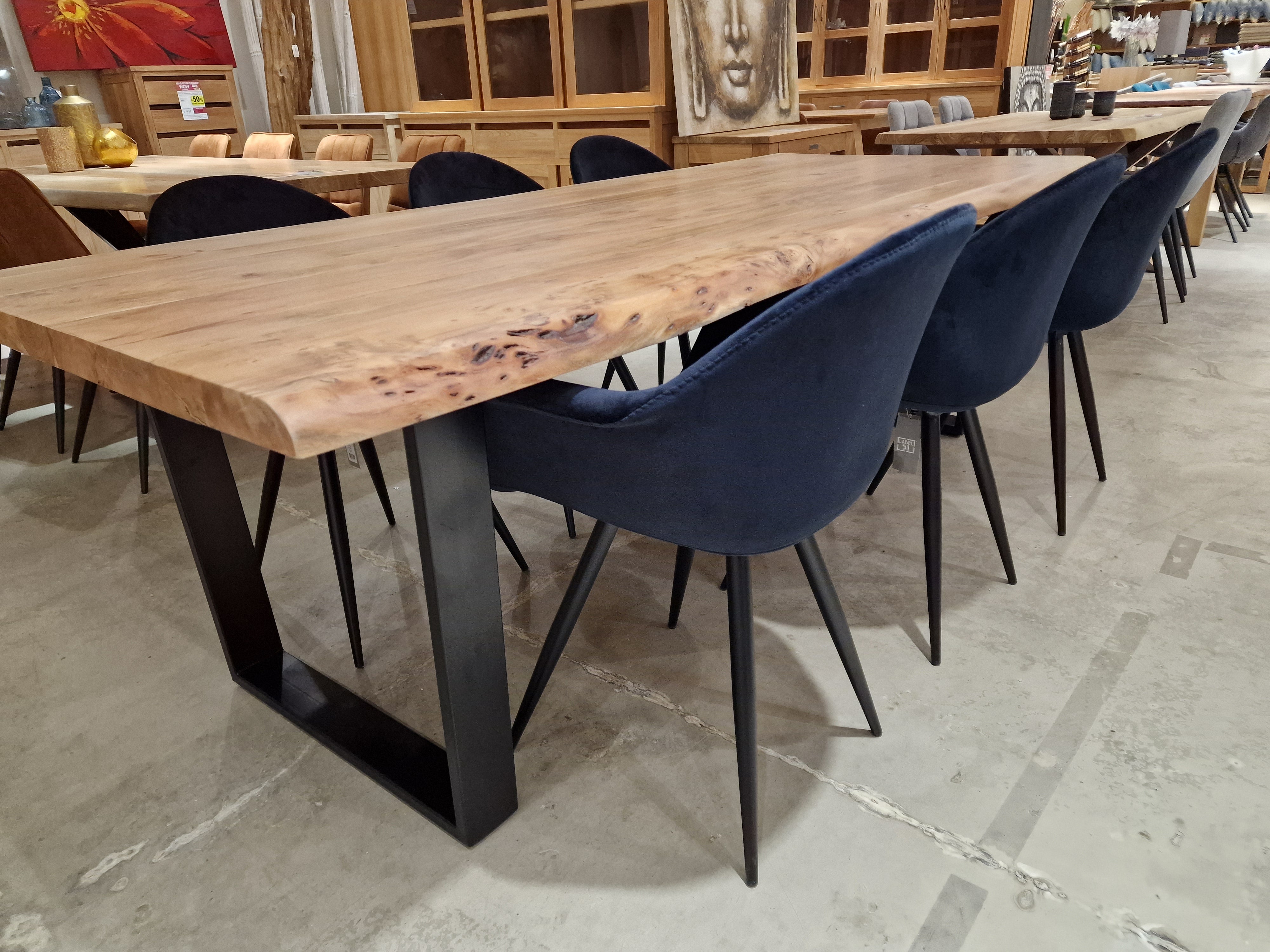 Eetkamerstoel Forli - Velvet Black - Zwarte Poten Metaal