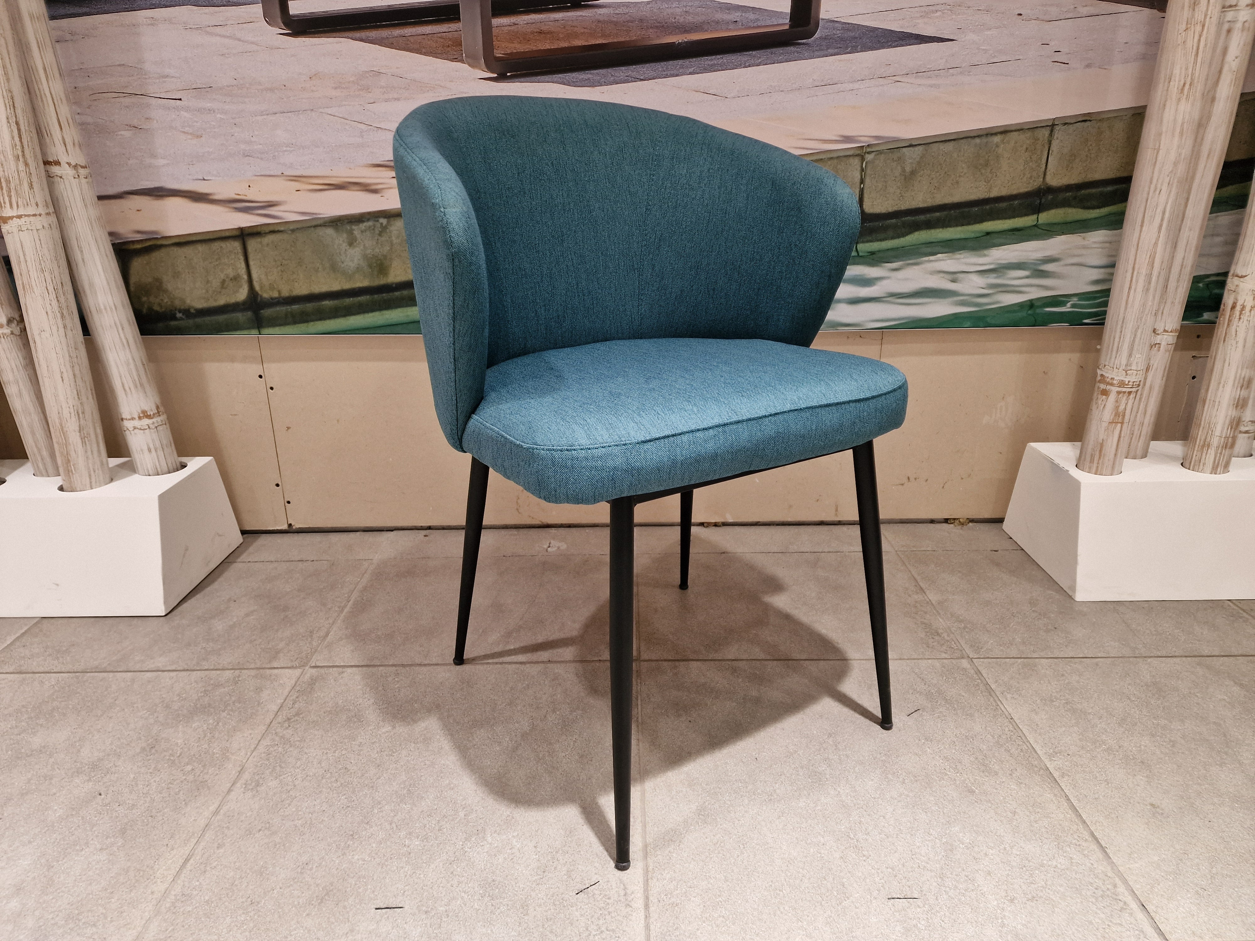 Interieurstoel Lot Stof Convoy 01 Spruce + Metalen Poot Signal Black