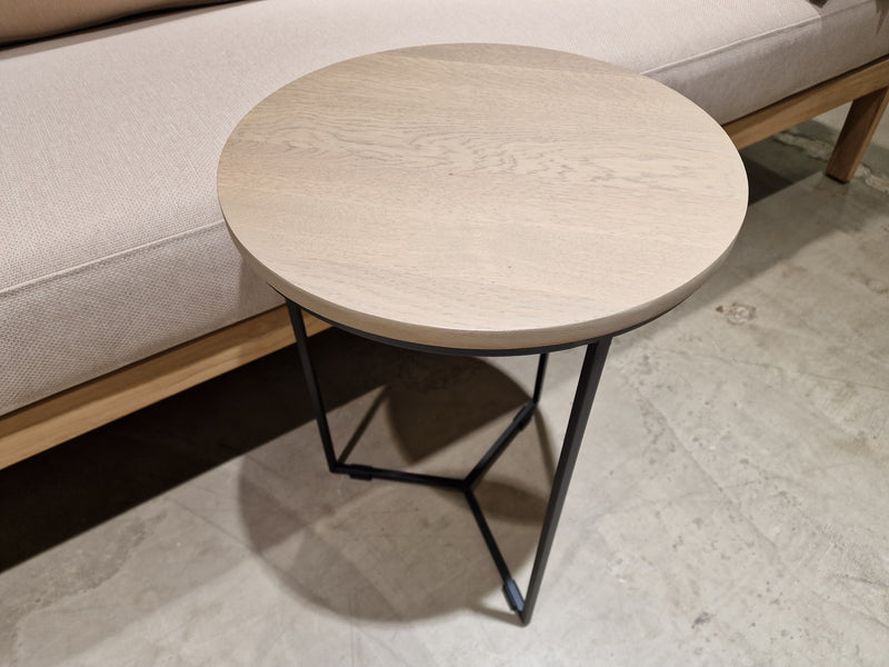 Eiken Salontafel Faro Rond diameter 40cm Grijs met Zwart Metalen Onderstel