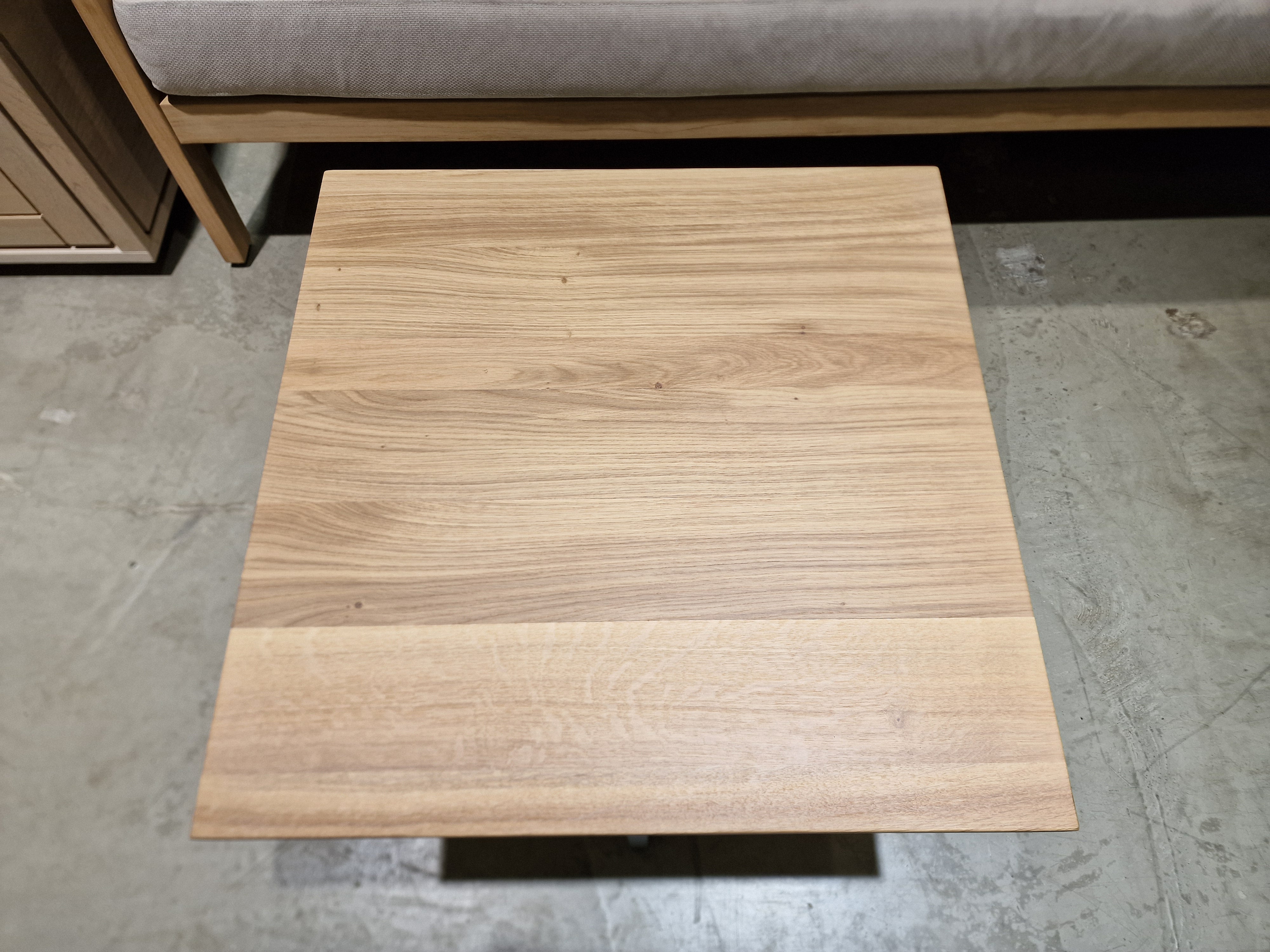 Eik Salontafel Tygo Vierkant 60 x 60cm Naturel met Zwart Metalen Onderstel