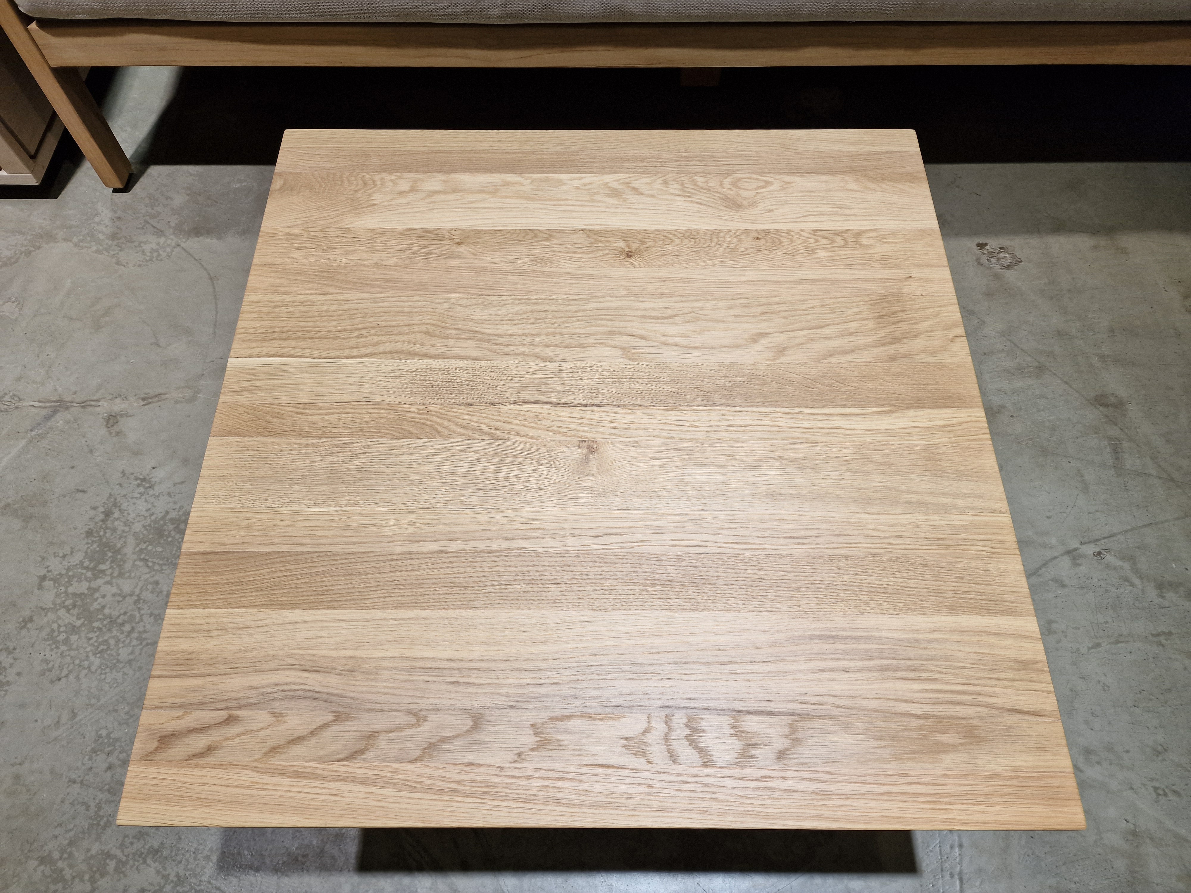 Eik Salontafel Tygo Vierkant 70 x 70cm Naturel met Zwart Metalen Onderstel