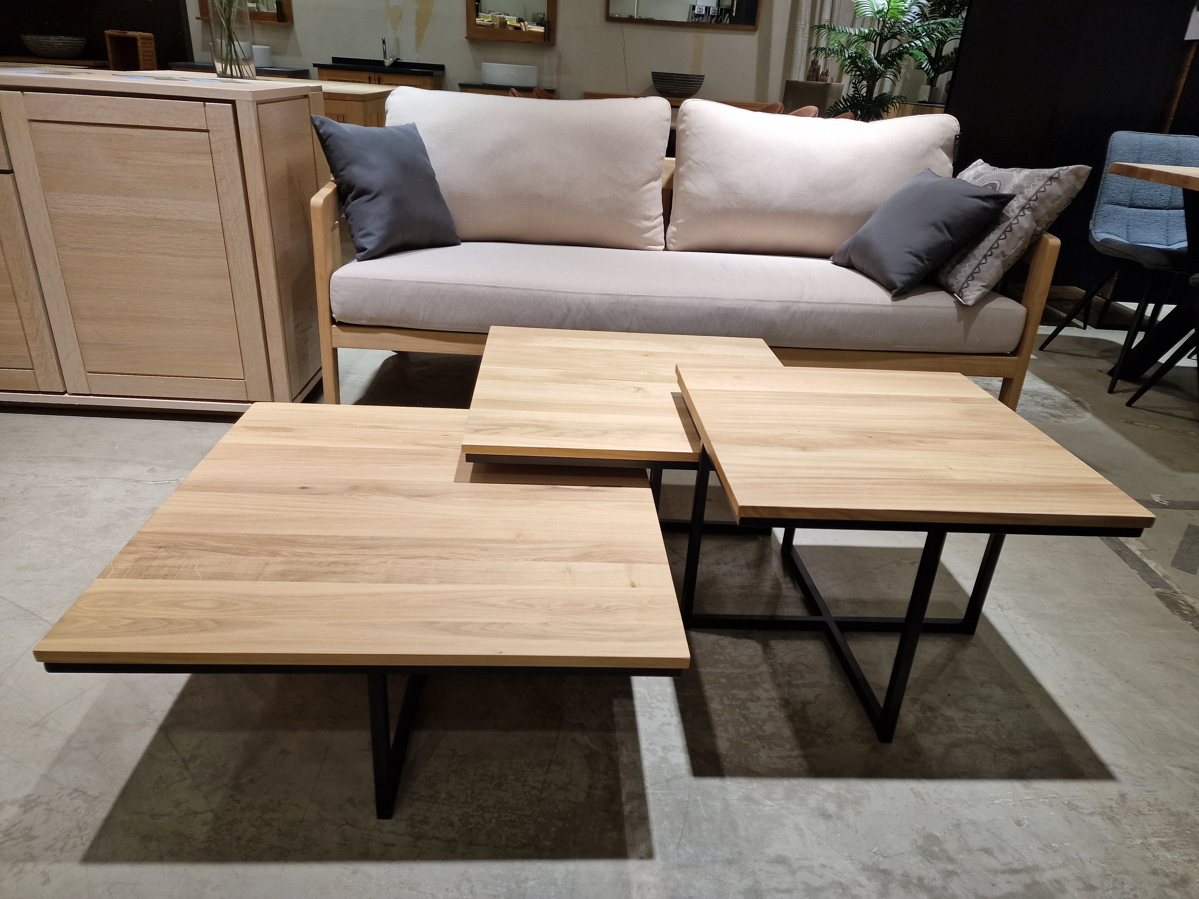 Eik Salontafel Tygo Vierkant 80 x 80cm Naturel met Zwart Metalen Onderstel