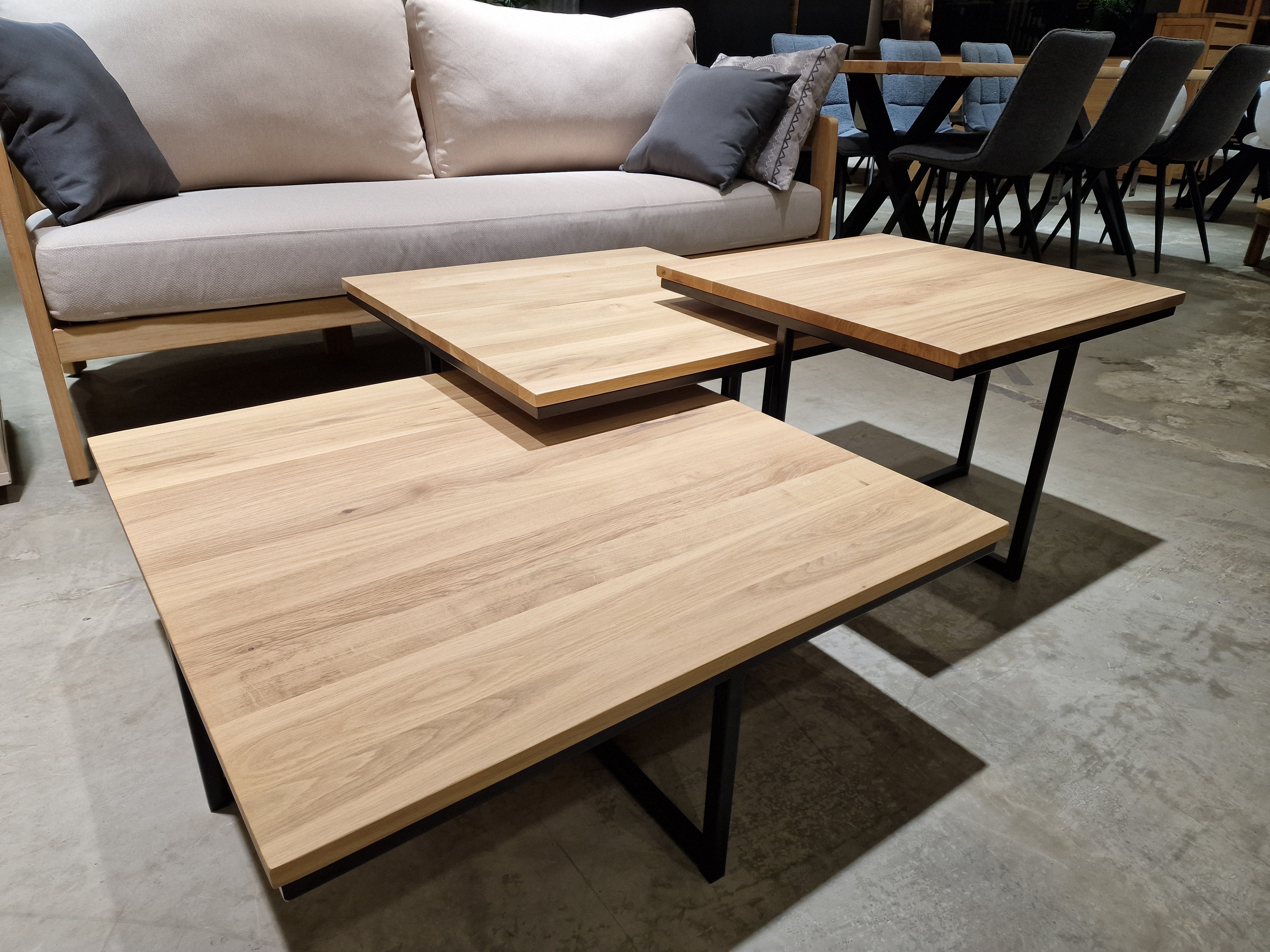 Eik Salontafel Tygo Vierkant 70 x 70cm Naturel met Zwart Metalen Onderstel