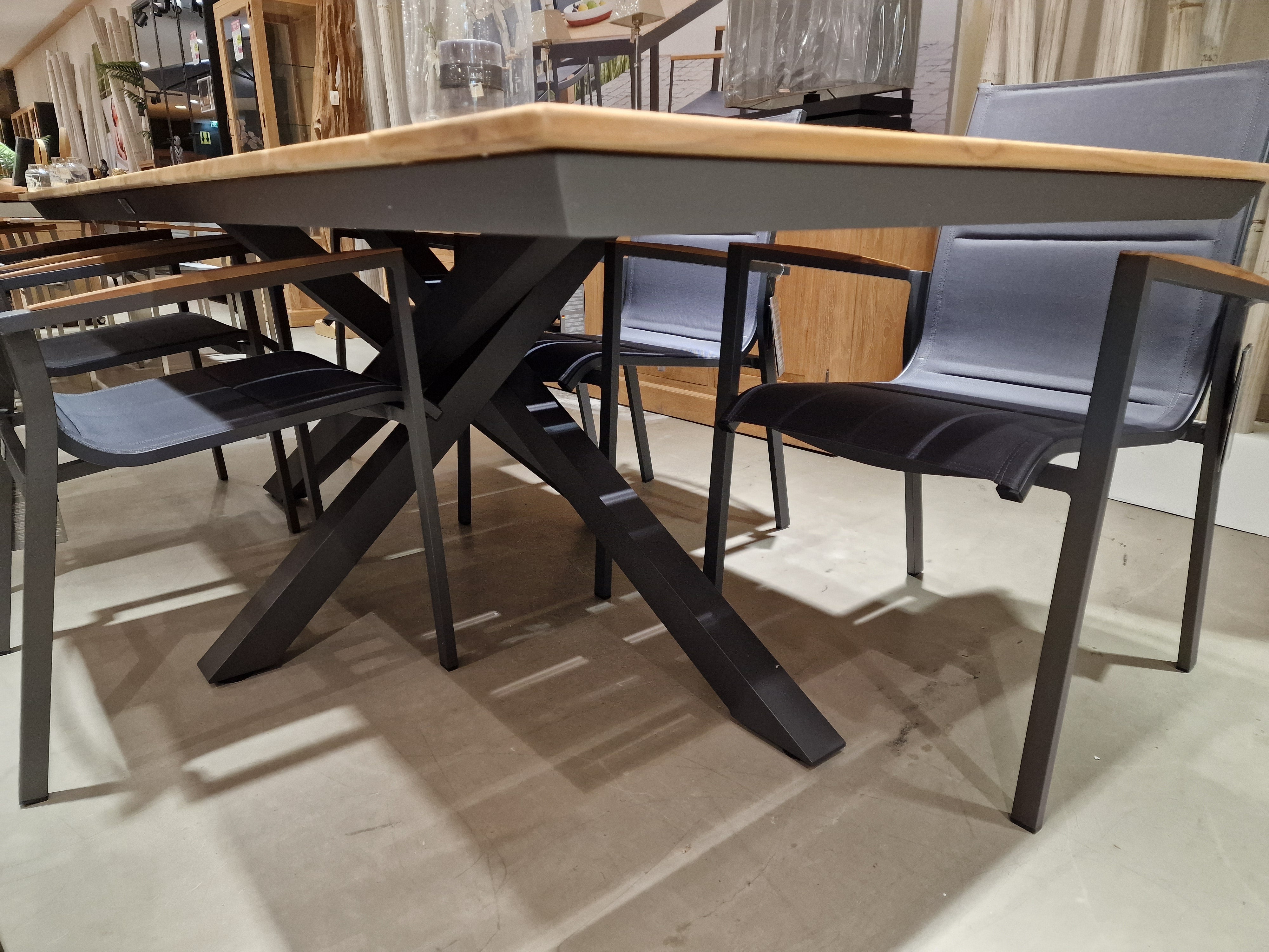 Teak Tuintafel Orlando Rechthoekig 220 x 100 cm Alu Frame Charcoal