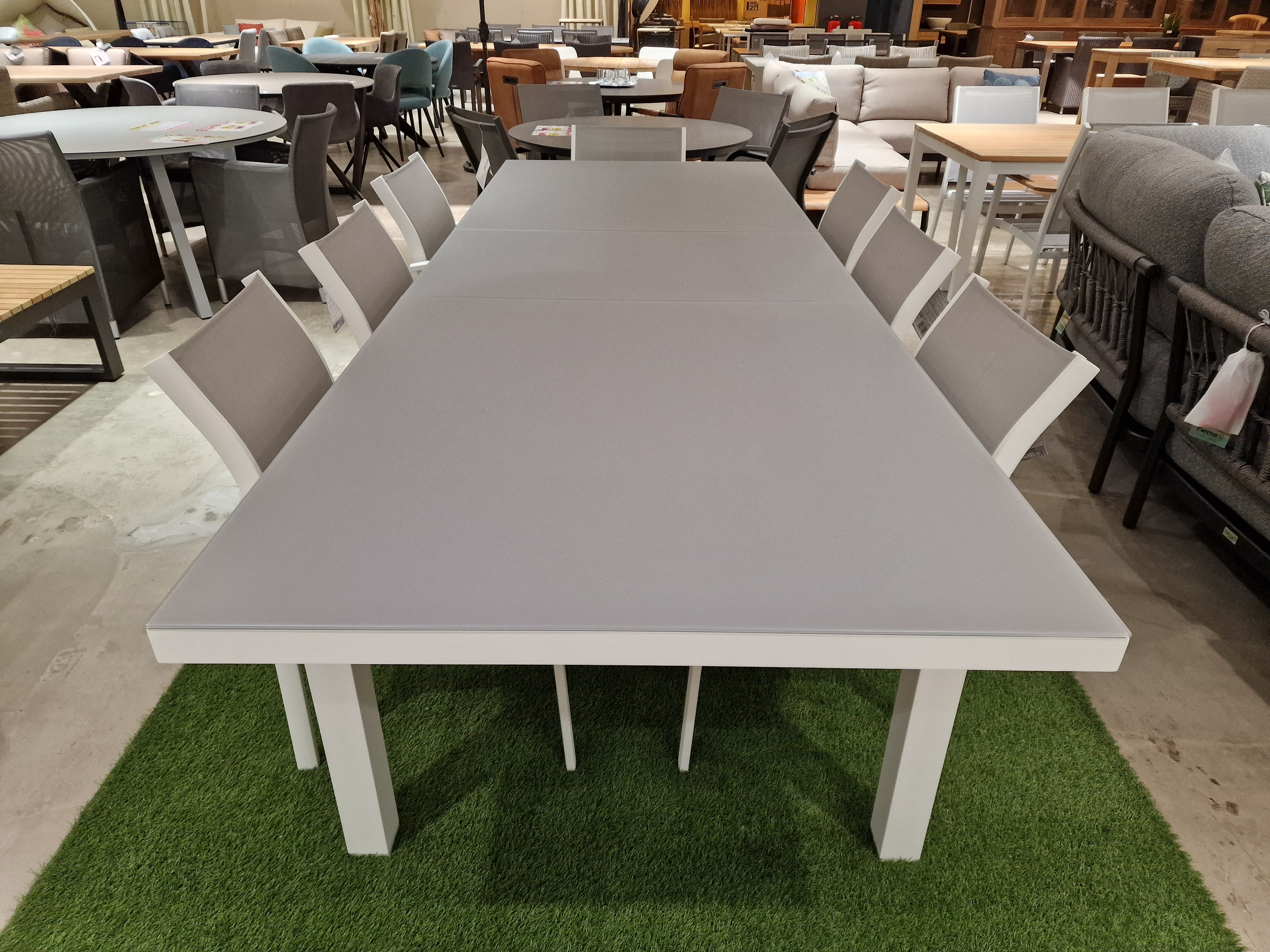 Alu Tuintafel Uitschuifbaar Garda White Mat + Glas Top Light Grey - 220 - 280 x 100 cm
