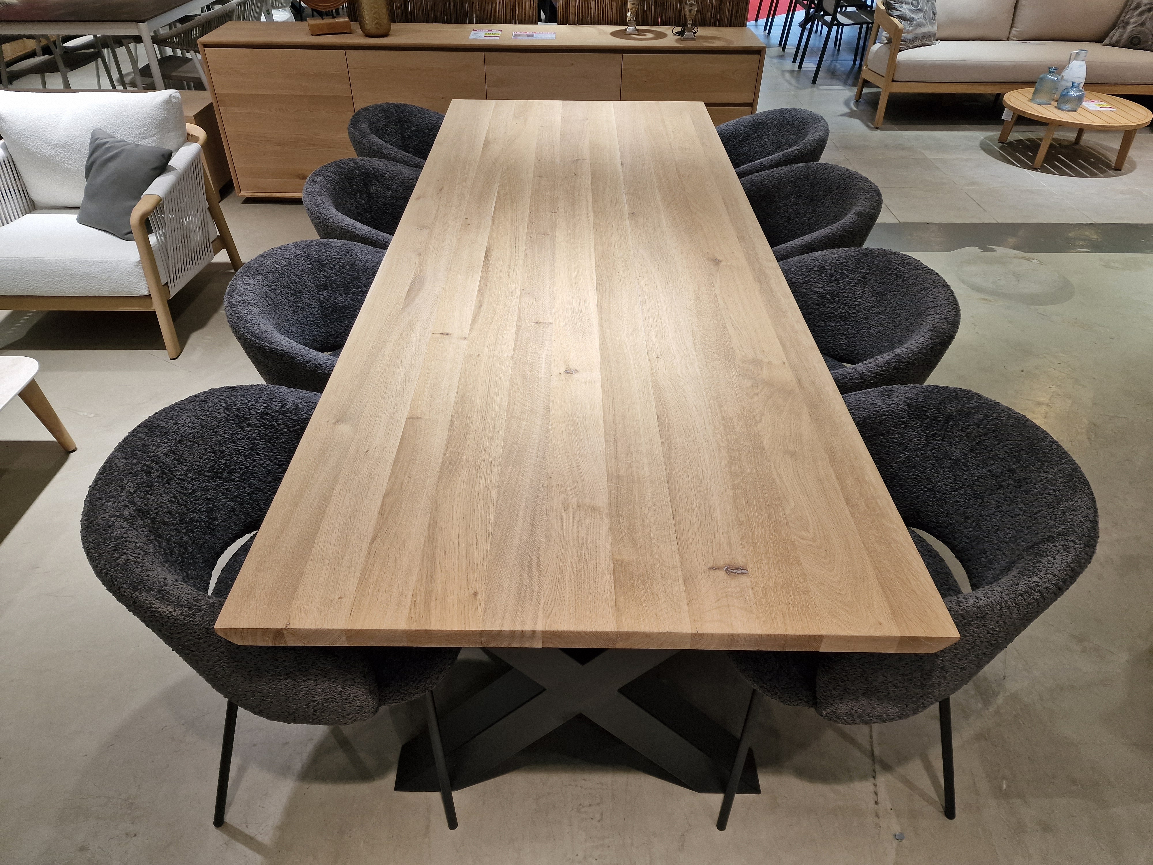 Eik Interieurtafel Rechthoek Afgeschuind 260 x 100cm Naturel - X-Poten Zwart Metaal