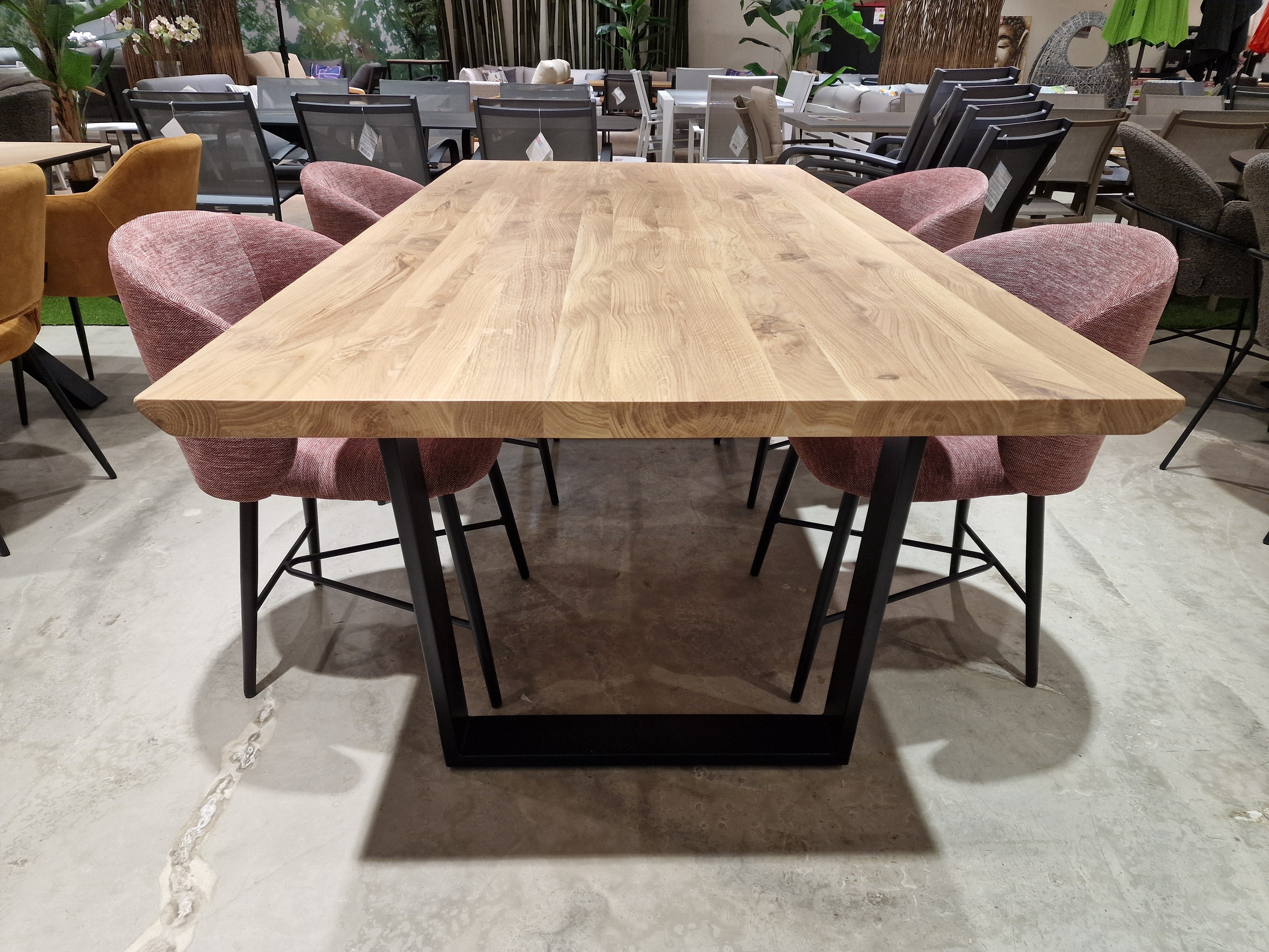 Eik interieurtafel Rechthoekig 260 x 100cm Naturel Afgeschuind - U-Poot Zwart Metaal