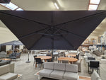 Zweefparasol Challenger T1 300 x 300cm Doek Faded Black + Graniet Voet 90KG