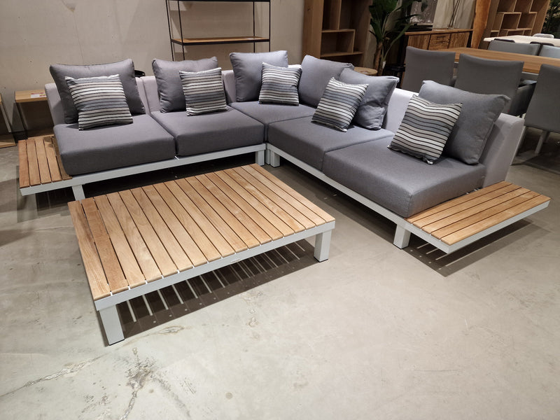Lounge Set Hollywood Wit Mat - Licht Grijze Kussens