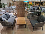 Alu AVO 2-zit + Clubzetel - Charcoal Frame met Taupe Textelene Rope Donkergrijze zit + Salontafel met Teak Top