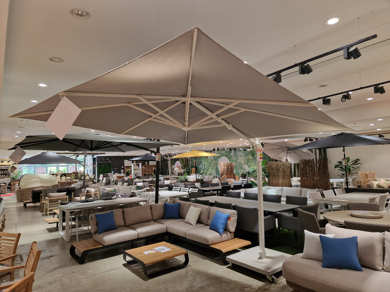 Zweefparasol Jardinico Marbella T2 300 x 300cm Doek Lichtgrijs + Graniet Voet 120KG Grijs