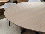 Eik Interieurtafel Rond Dia 120cm Naturel Verjongd met Zwarte metalen Spider-Poot