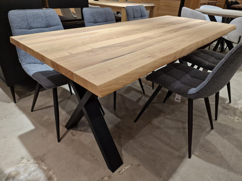 Eiken Interieurtafel Rechthoekig 180 x 80cm Naturel Boomstam met Zwarte metalen X-Poten