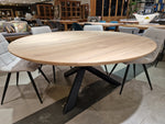 Eik Interieurtafel Rond Dia 165cm Naturel Verjongd met zwart metalen Spider-Poot