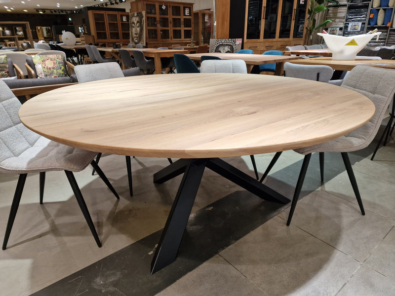 Eik Interieurtafel Rond Dia 165cm Naturel Verjongd met zwart metalen Spider-Poot