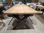 Eik Interieurtafel Rechthoek 240 x 90cm Naturel Verjongd met zwart metalen X-Poten