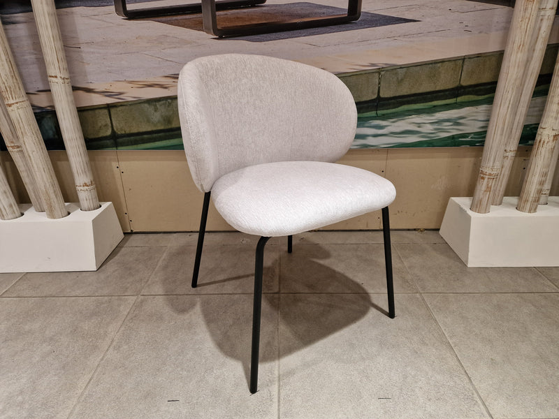 Eetkamerstoel Vince - Stof Wing Shell 196 - Zwarte Poten Metaal