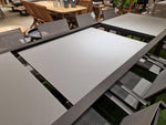 Alu Tuintafel Uitschuifbaar Geneve Charcoal Mat 220-340 x 106 cm - Top glas Light Grey