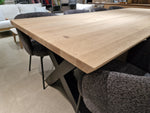Eik Interieurtafel Rechthoek Afgeschuind 260 x 100cm Naturel - X-Poten Zwart Metaal