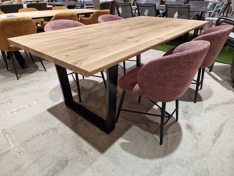 Eik interieurtafel Rechthoekig 260 x 100cm Naturel Afgeschuind - U-Poot Zwart Metaal