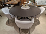 Eik interieurtafel Rond 135cm Wengé Recht met zwart metalen Spider Poot