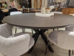 Eik interieurtafel Rond 135cm Wengé Recht met zwart metalen Spider Poot