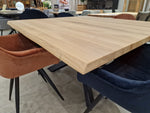 Eik interieurtafel Vierkant 140 x 140cm Boomstam - Spider Poot Zwart Metaal