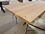 Eik interieurtafel Rechthoekig 260 x 100cm Naturel Afgeschuind - Spider Poot Zwart Metaal