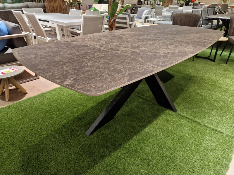 Keramische interieurtafel Deens Ovaal 240 x 110cm Recht - Spiderpoot Zwart metaal